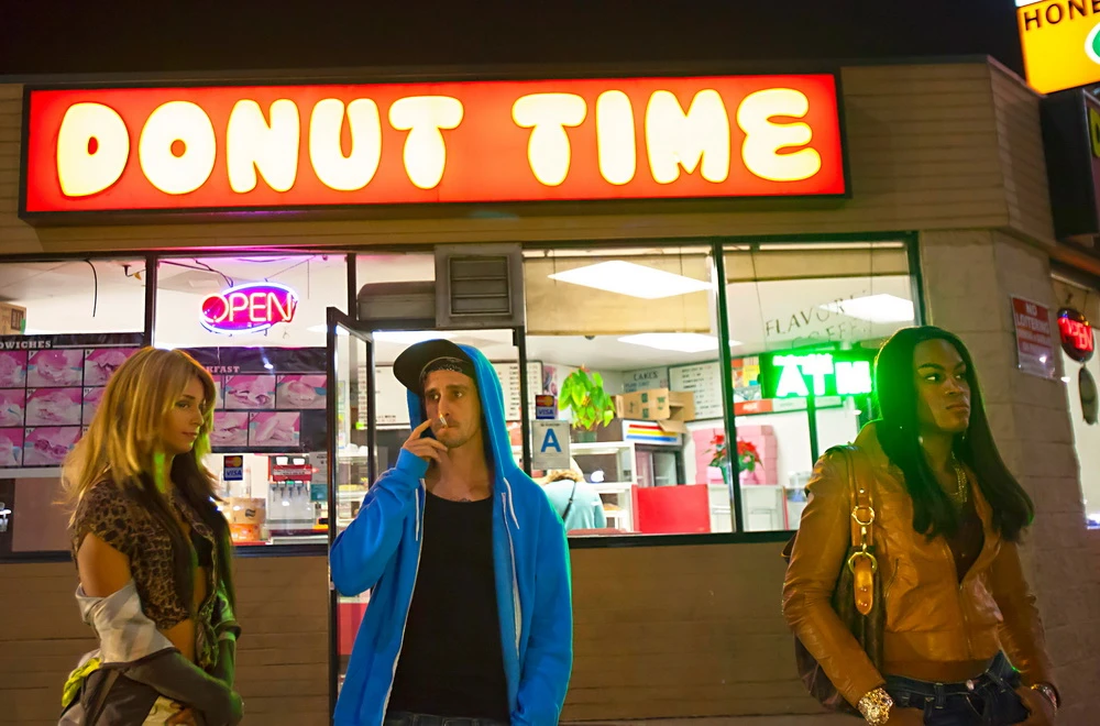 „Tangerine L.A.“ spielt auf dem Straßenstrich in Hollywood (© rbb/Magnolia Pictures)