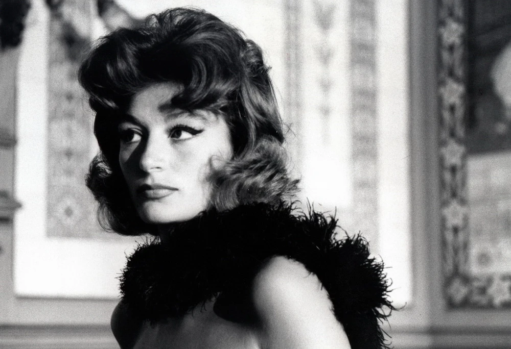 Anouk Aimèe in "Lola, das Mädchen aus dem Hafen" (Studio Canal)