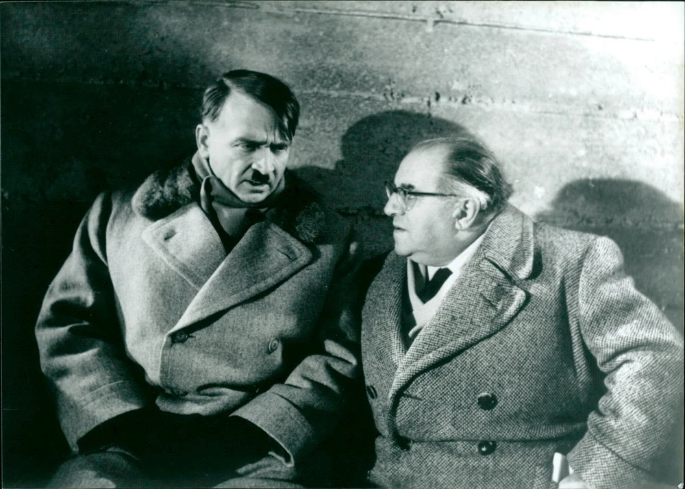 G.W. Pabst und Albin Skoda am Set von "Der letzte Akt" (imago/United Archives)